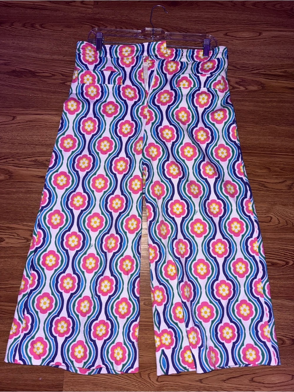 Trina Turk Lulu pants featuring a vibrant, multicolored floral and wavy pattern - Picture 9 of 10